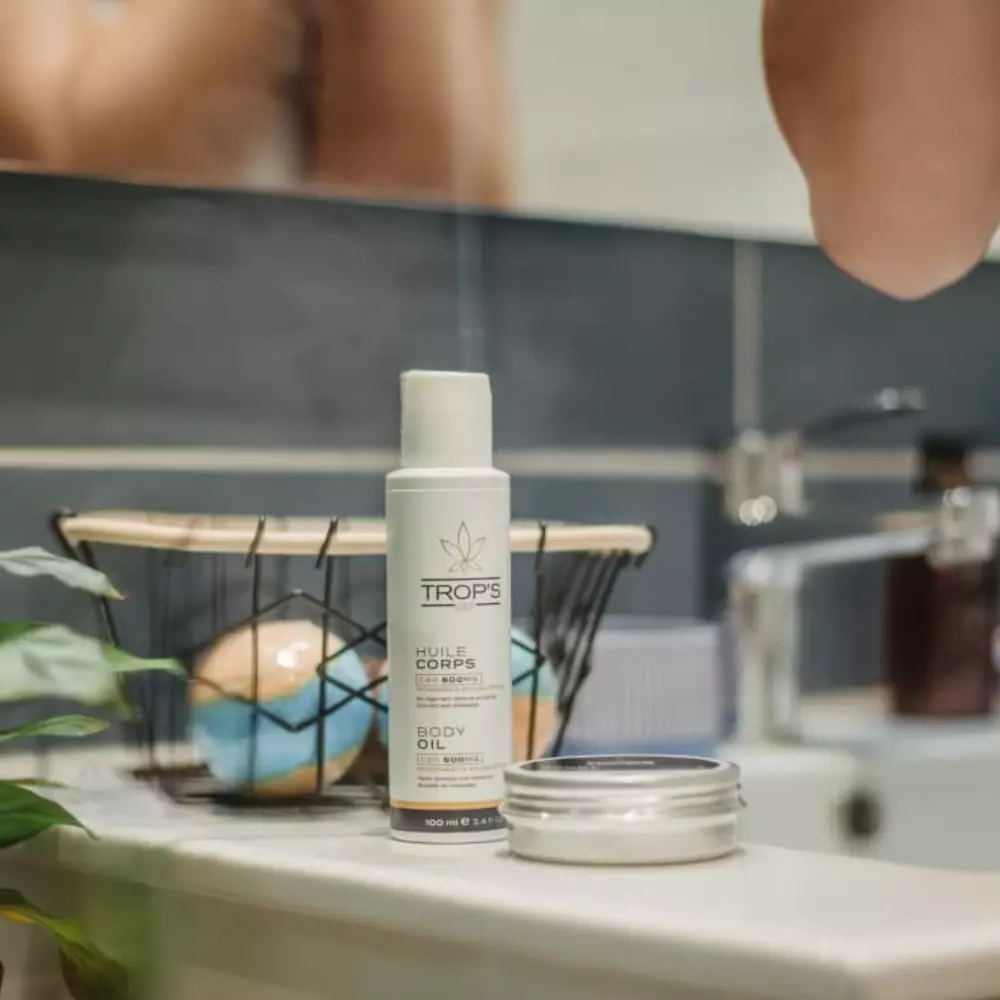 Produit-cbd-huile-massage-trop-s-cbd